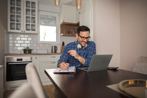 Go to article Would You Take a Pay Cut to Work Remotely? Here's What You Told Us!