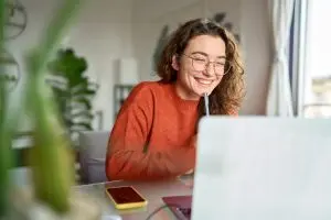 High-Volume Tech Recruitment: AI Applicant Tracking Systems